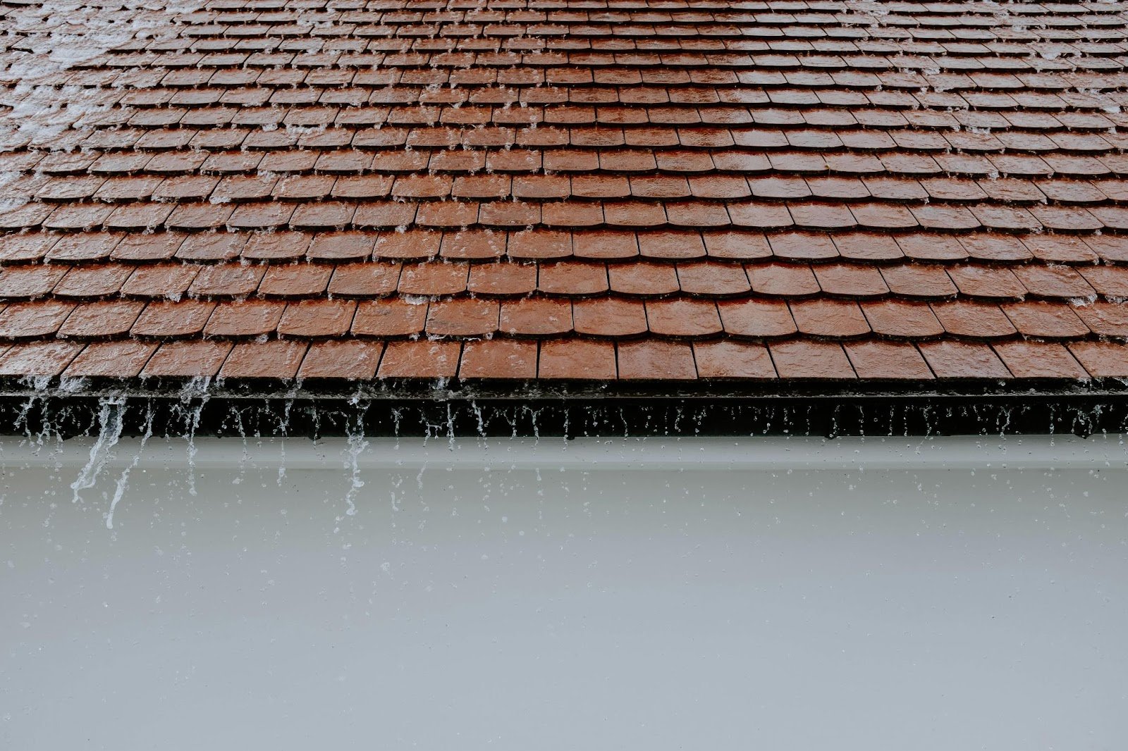 leaking roof tiles